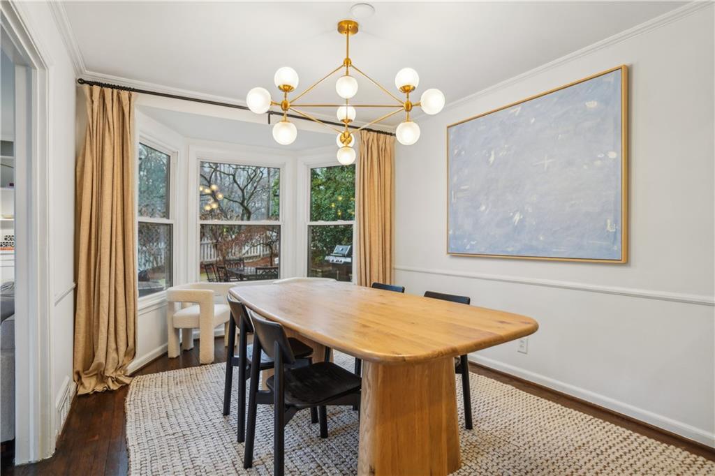 1992 Walthall Drive NW