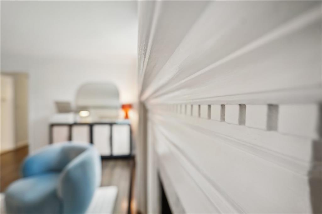 1992 Walthall Drive NW