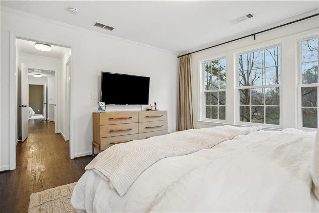 1992 Walthall Drive NW