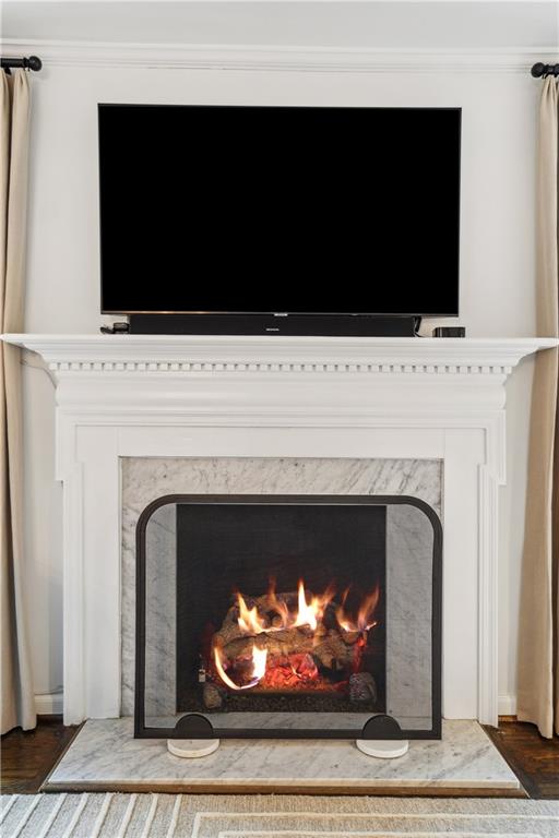 1992 Walthall Drive NW