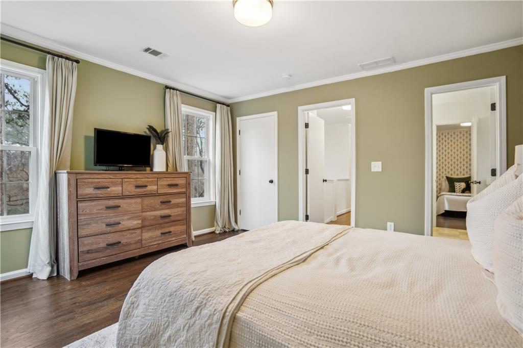 1992 Walthall Drive NW