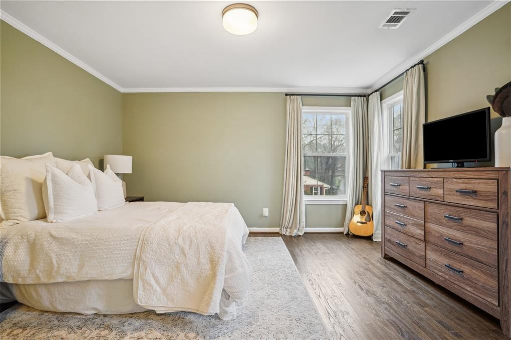 1992 Walthall Drive NW