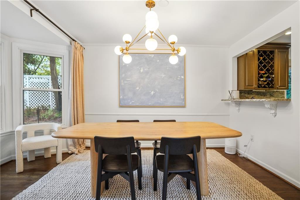 1992 Walthall Drive NW