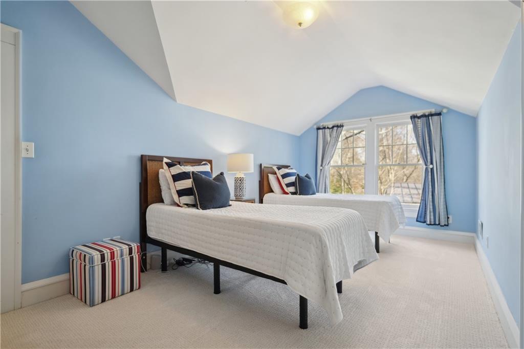 1328 Harvard Road NE