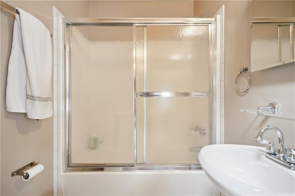 1328 Harvard Road NE