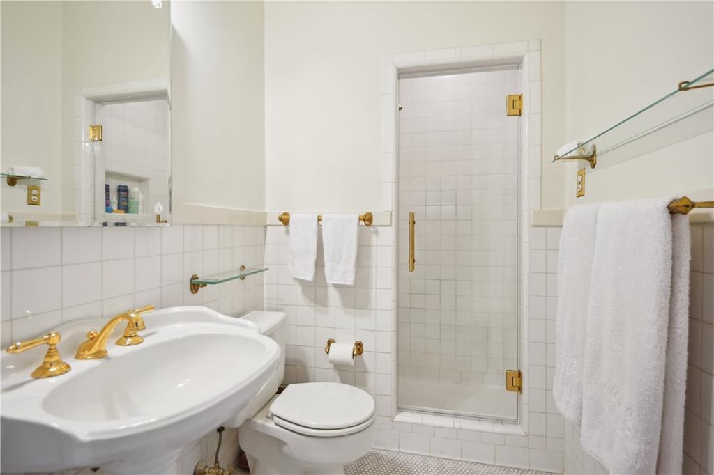 1328 Harvard Road NE