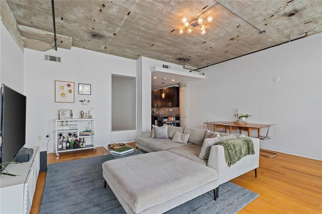 890 Memorial Drive Drive SE Unit 107