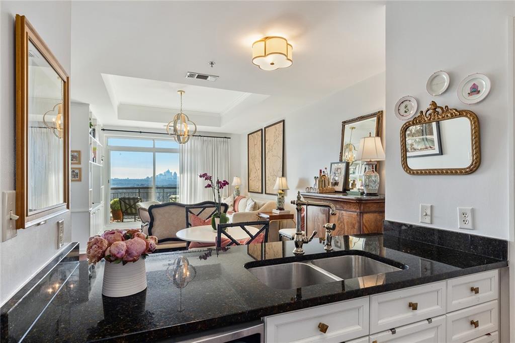 325 E Paces Ferry Road NE Unit 1206