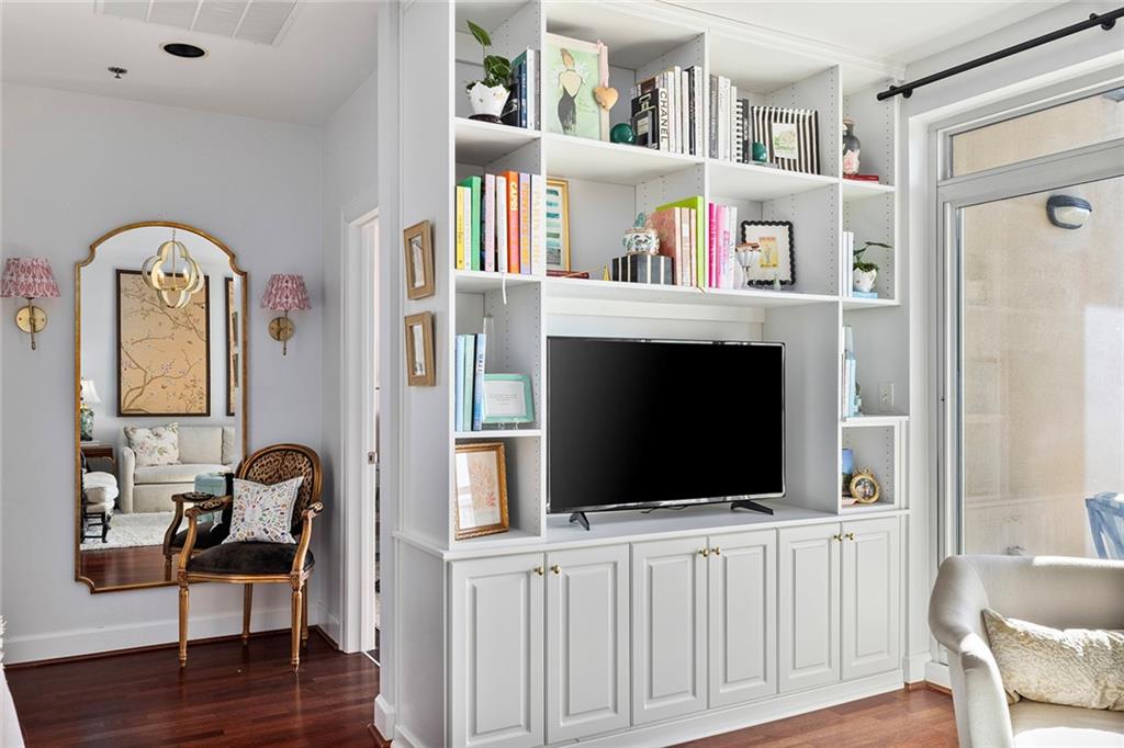 325 E Paces Ferry Road NE Unit 1206