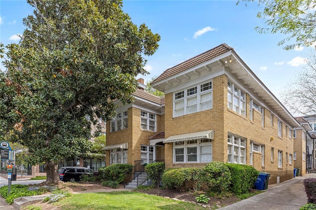 653 N Highland Avenue NE Unit 4
