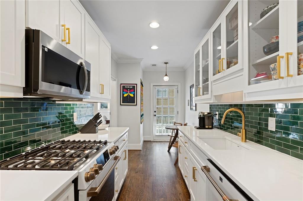 653 N Highland Avenue NE Unit 4