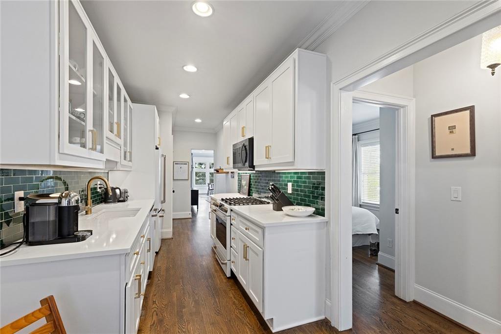 653 N Highland Avenue NE Unit 4