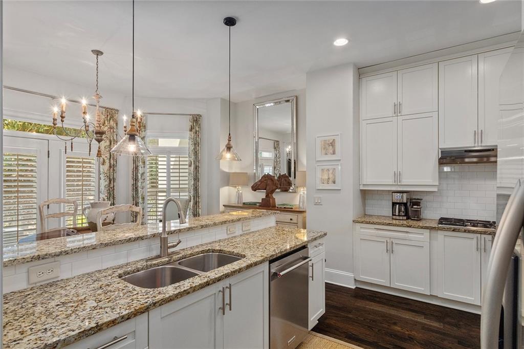1958 Saxon Valley Circle NE