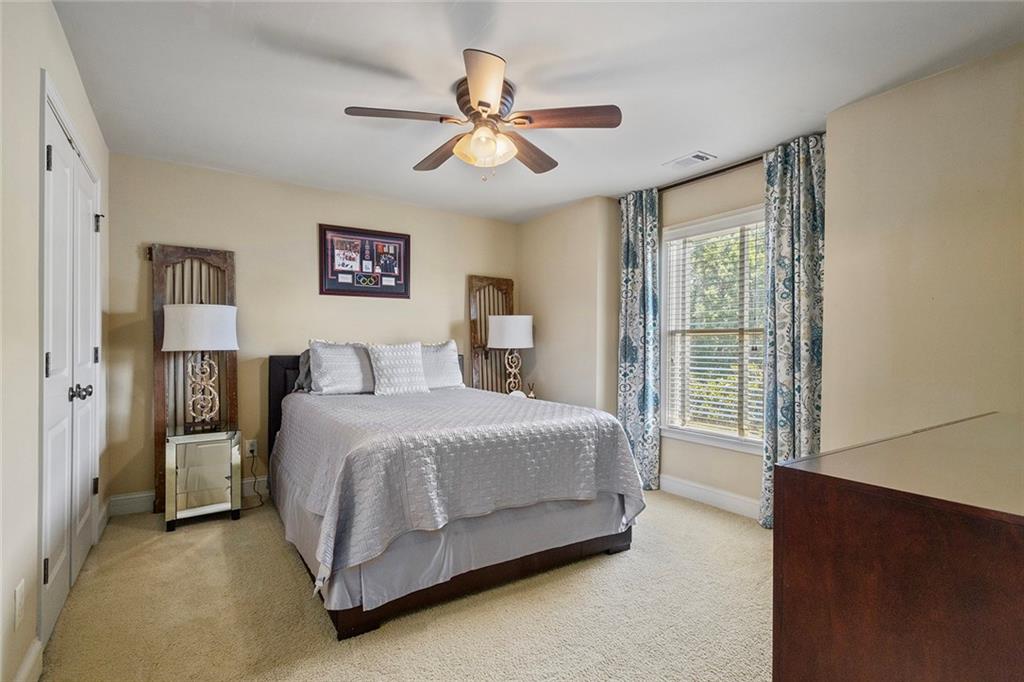 1958 Saxon Valley Circle NE