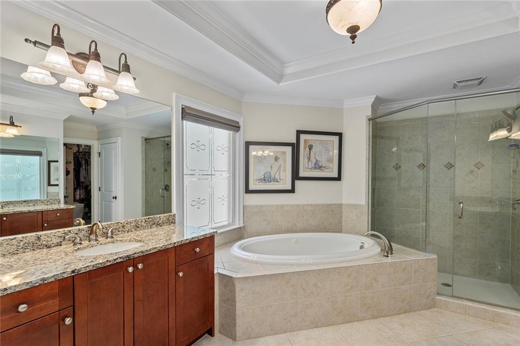 1958 Saxon Valley Circle NE
