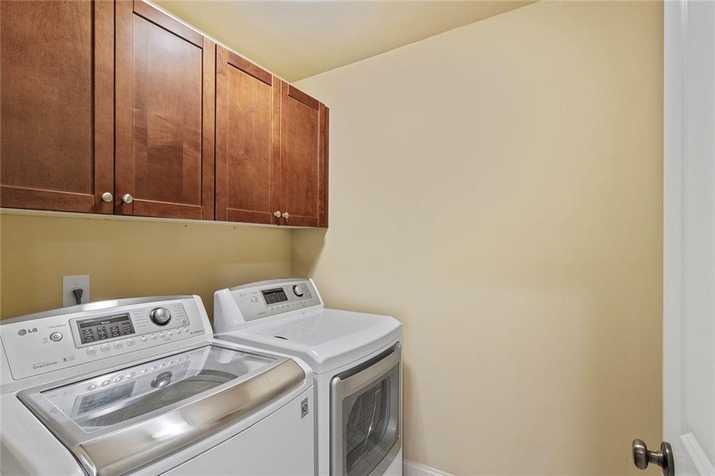 1958 Saxon Valley Circle NE