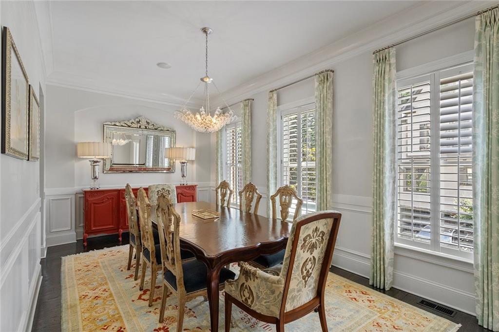 1958 Saxon Valley Circle NE