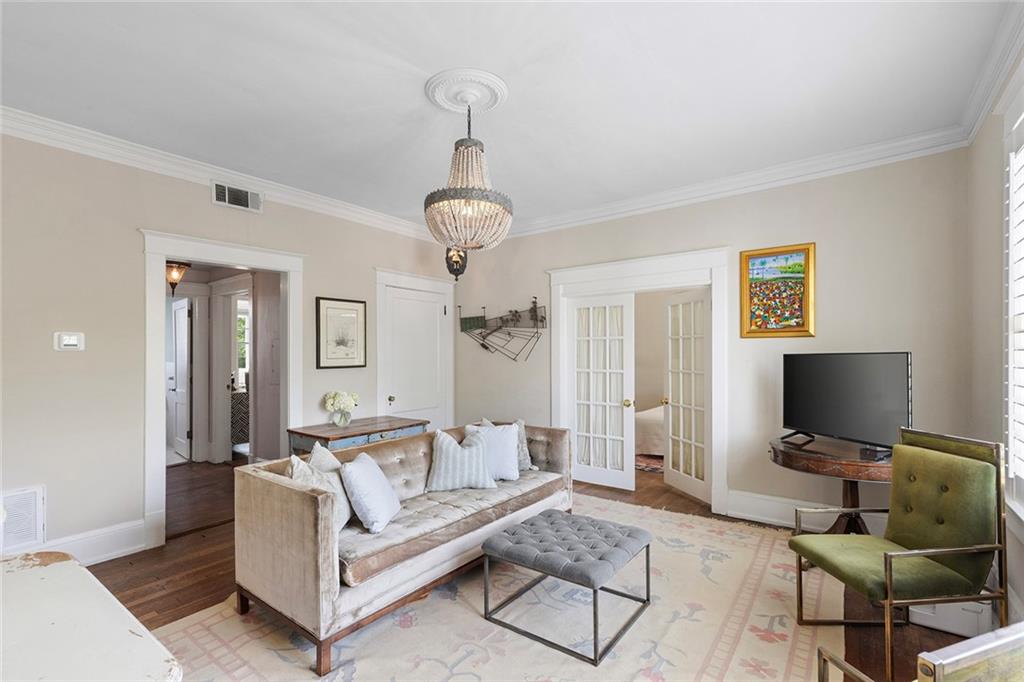 7 Park Lane NE Unit J