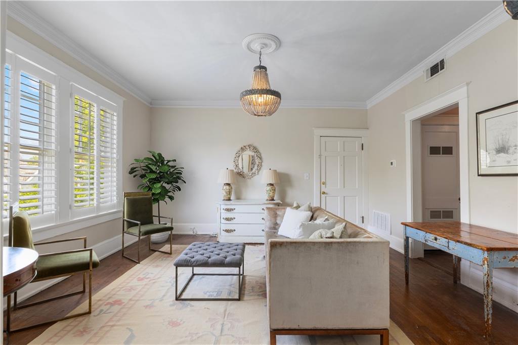 7 Park Lane NE Unit J