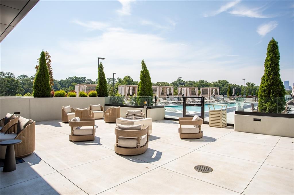 2425 Peachtree Road NE Unit 612