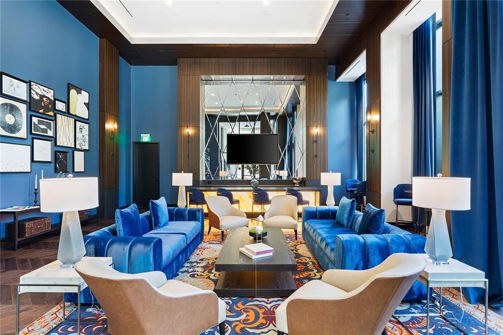 2425 Peachtree Road NE Unit 612