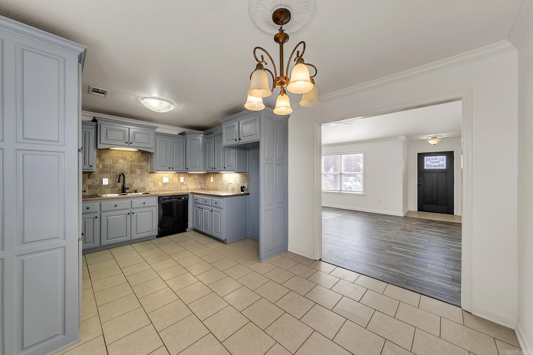 28 Green Apple Drive