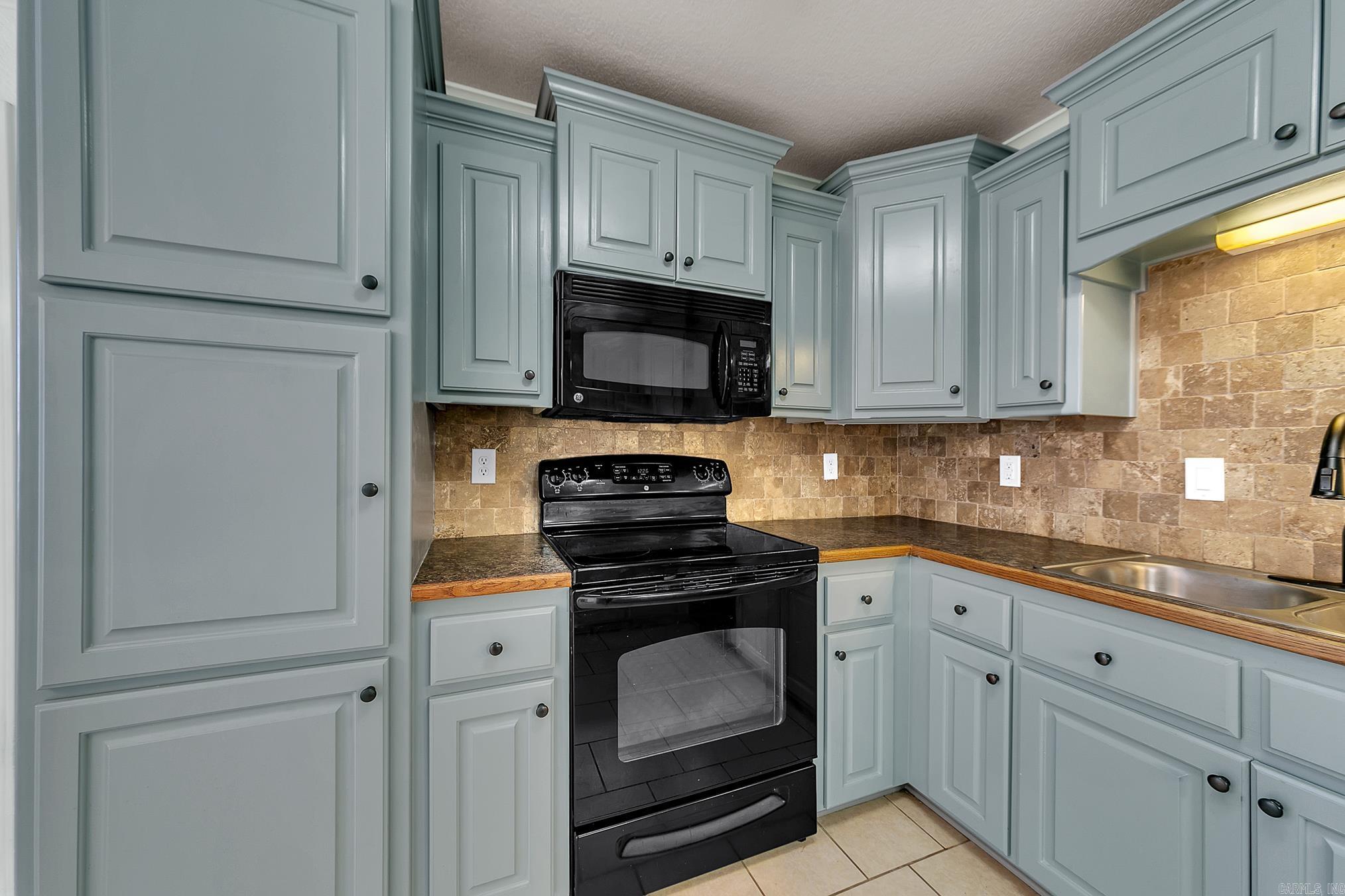 28 Green Apple Drive