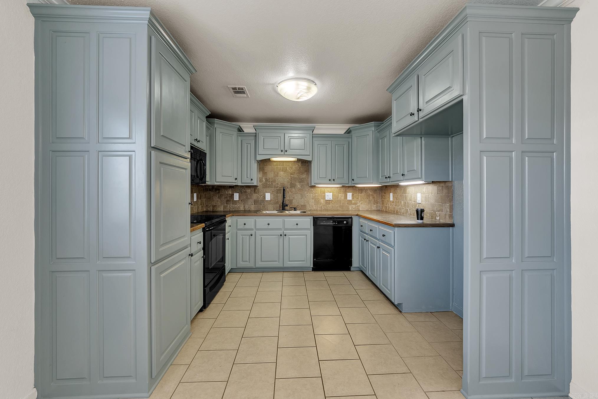 28 Green Apple Drive