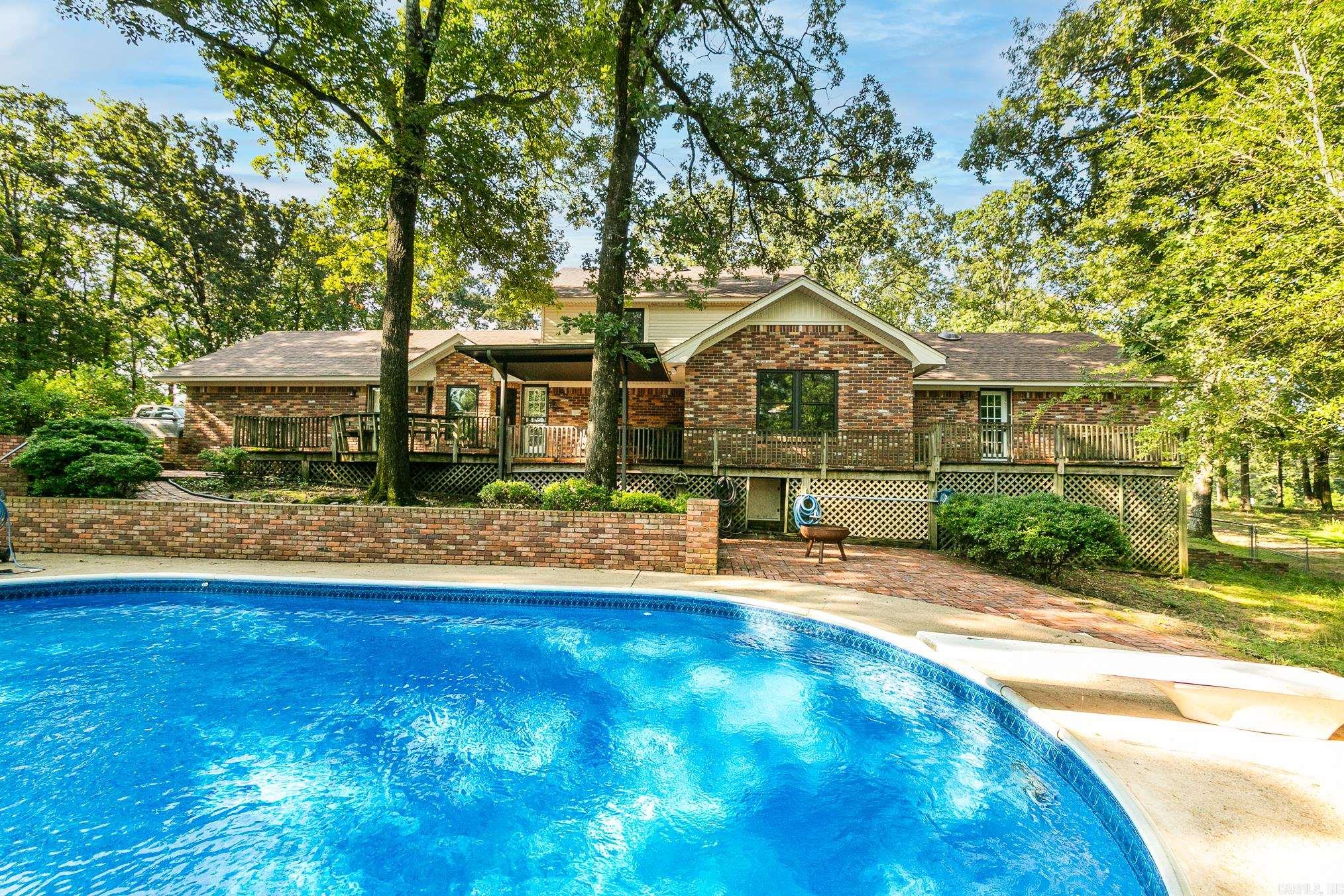 1718 W Cleland Road