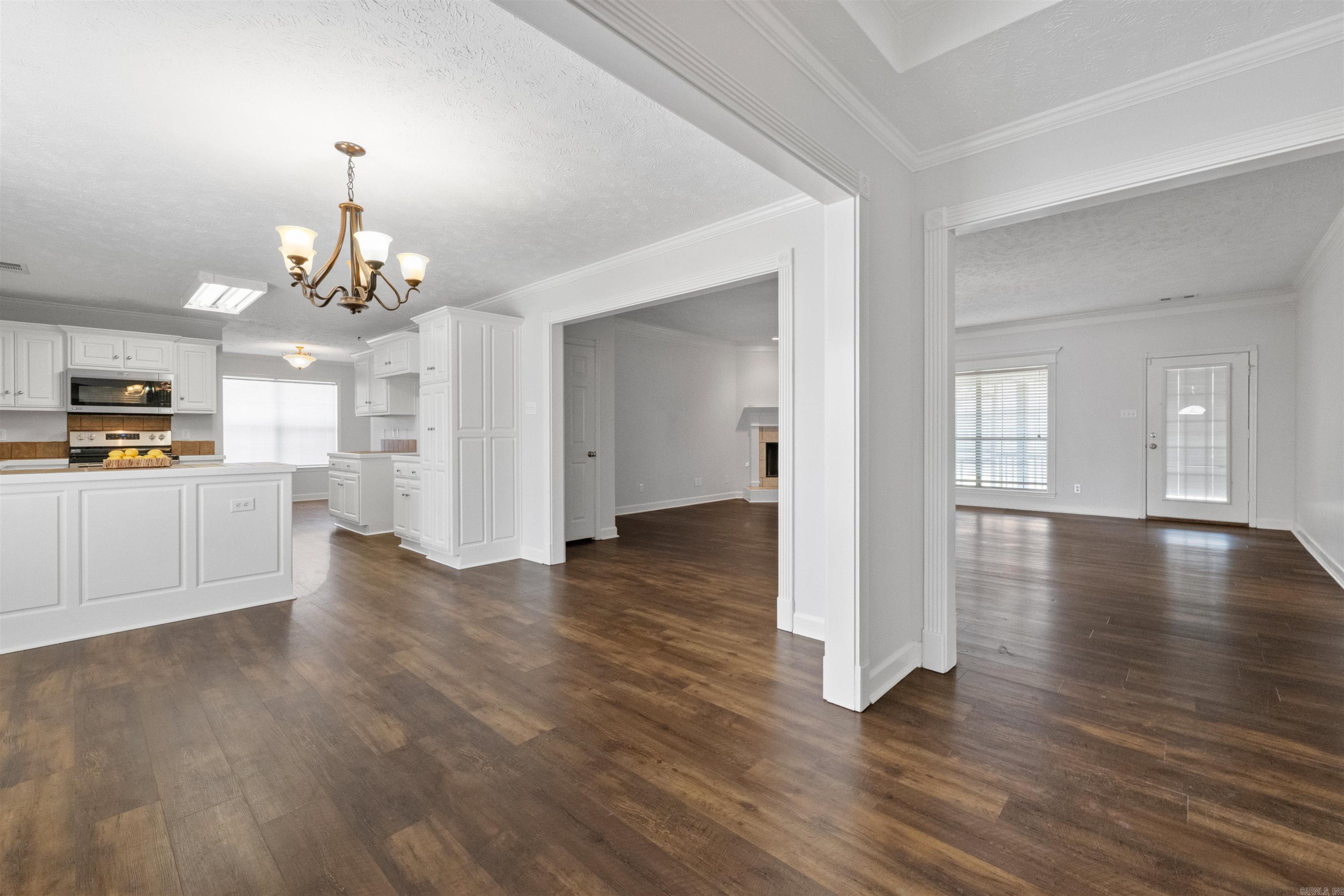 2 Turtle Creek Ct Court