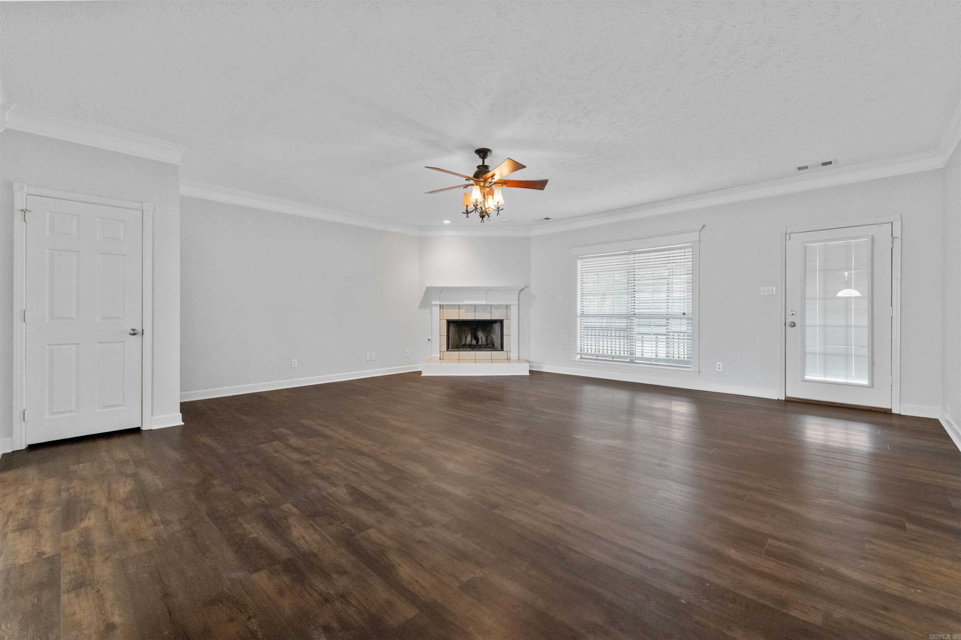 2 Turtle Creek Ct Court