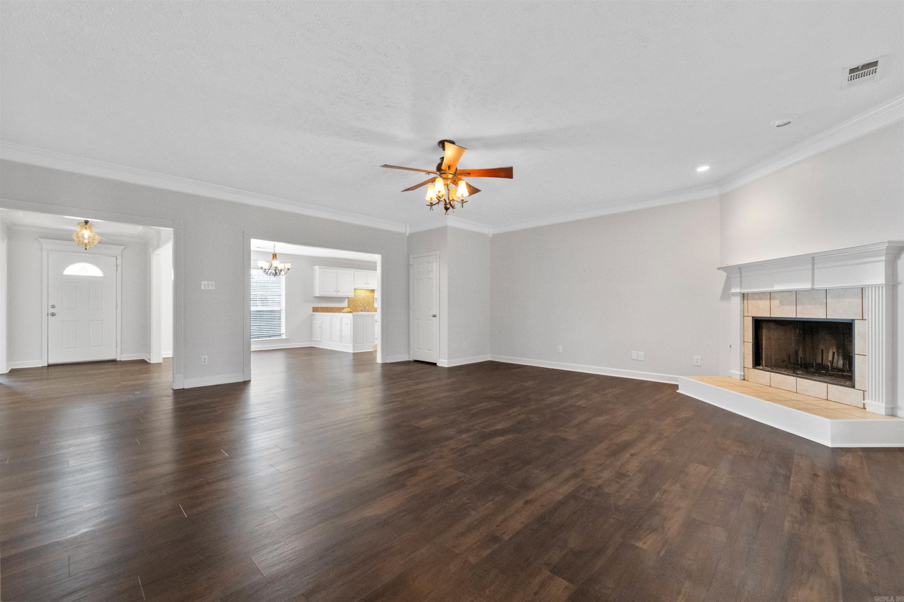 2 Turtle Creek Ct Court