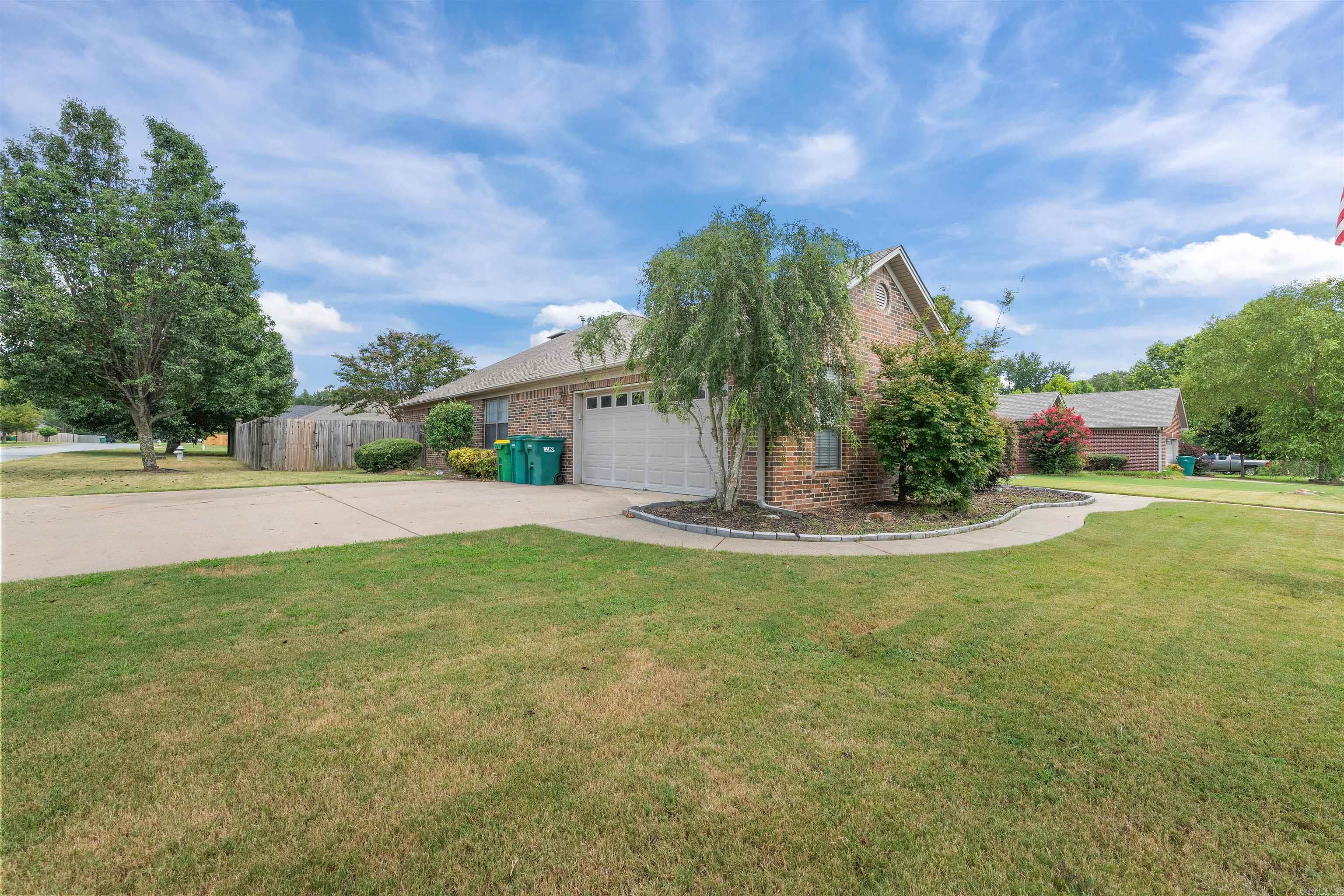 2 Turtle Creek Ct Court