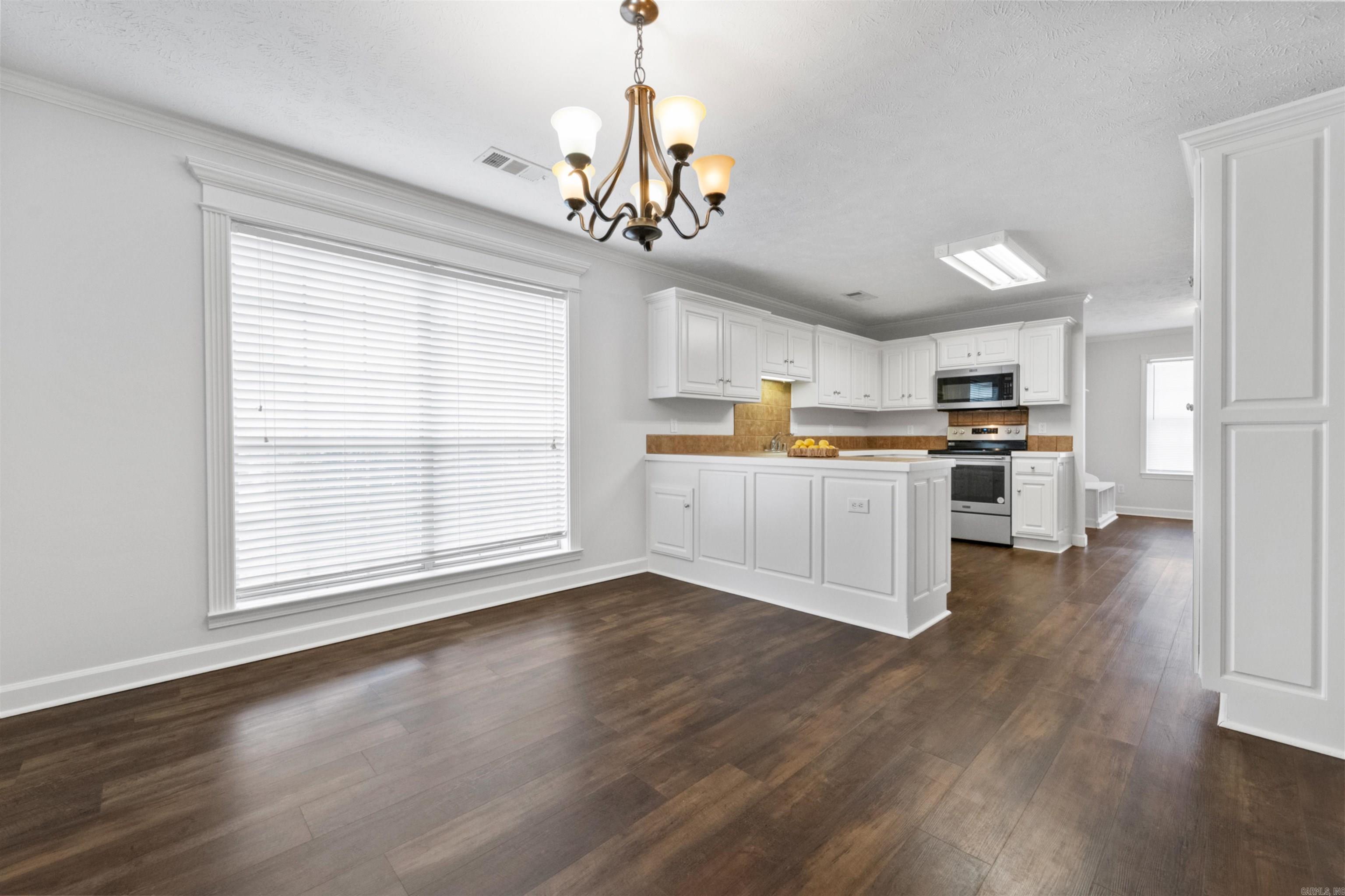 2 Turtle Creek Ct Court