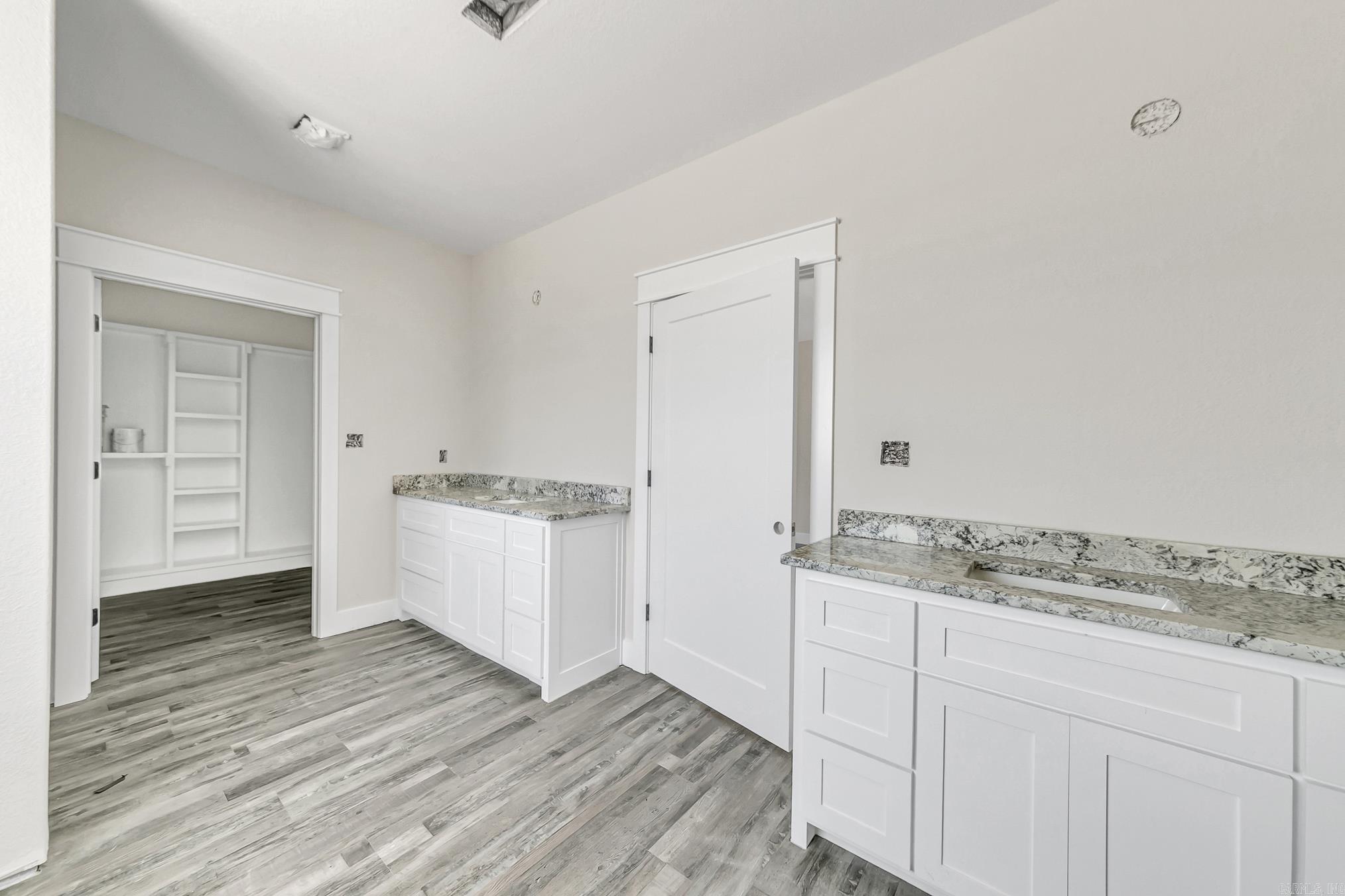 18 Libra Lane
