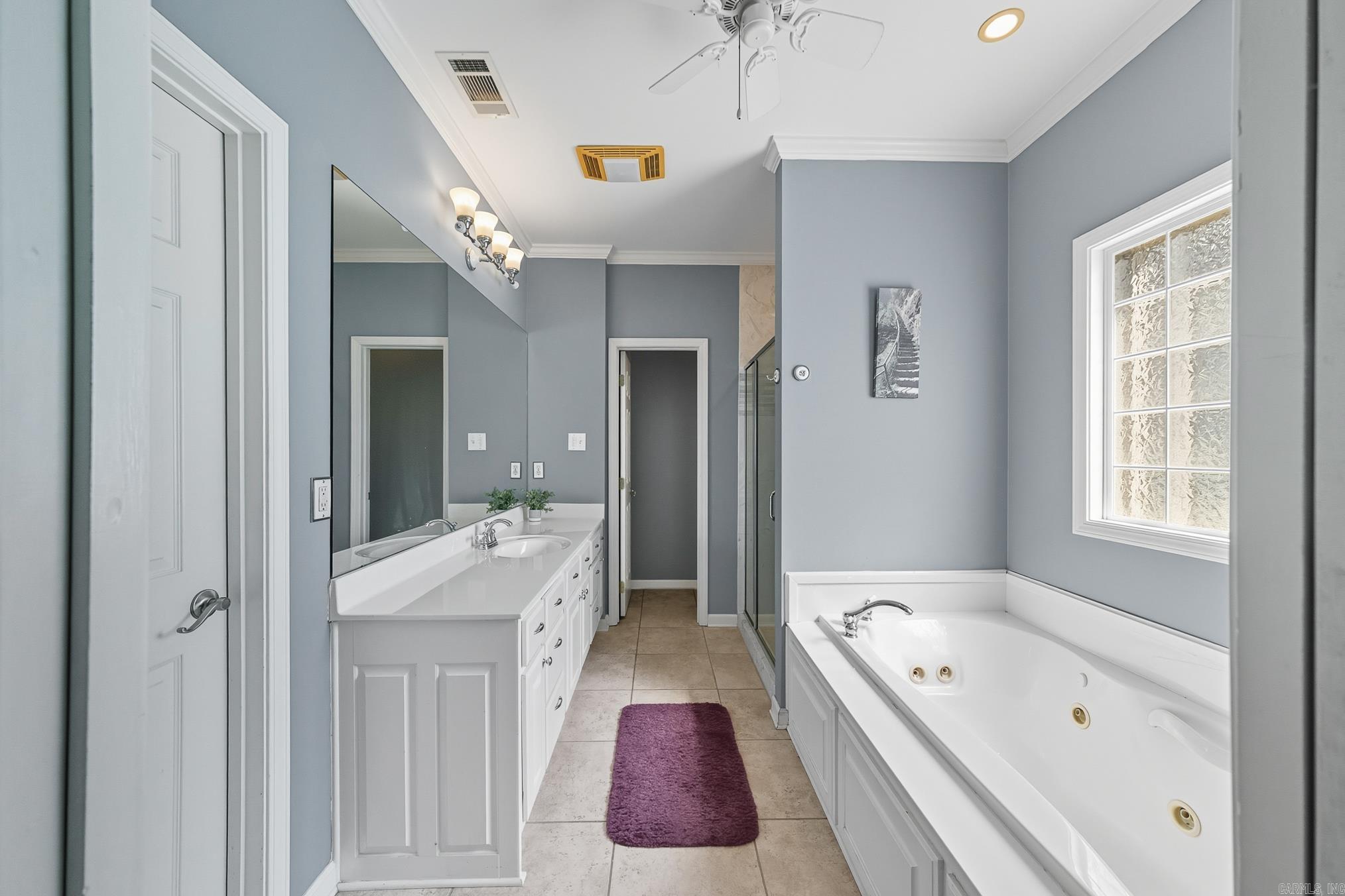 101 Ridge Cove