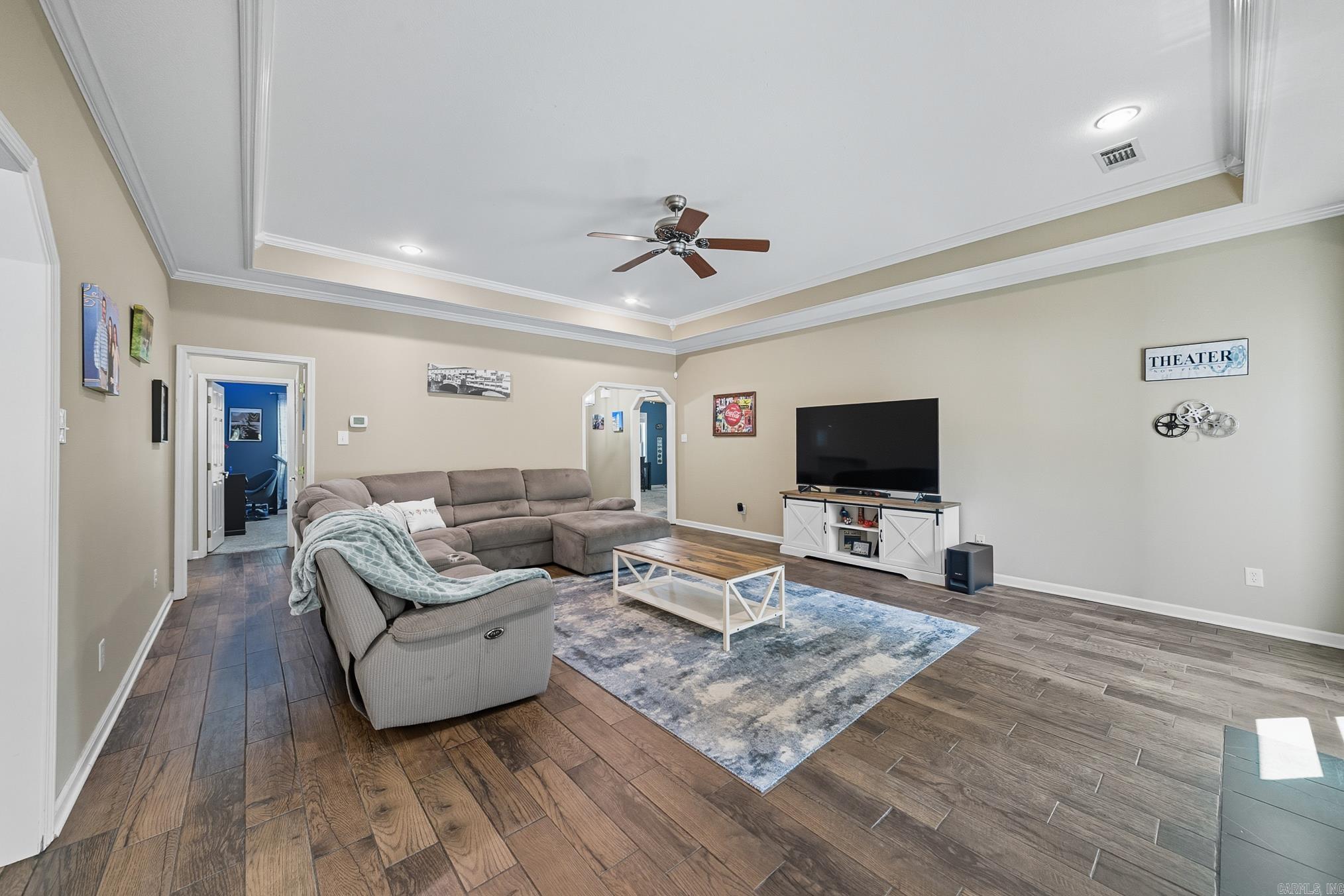 101 Ridge Cove