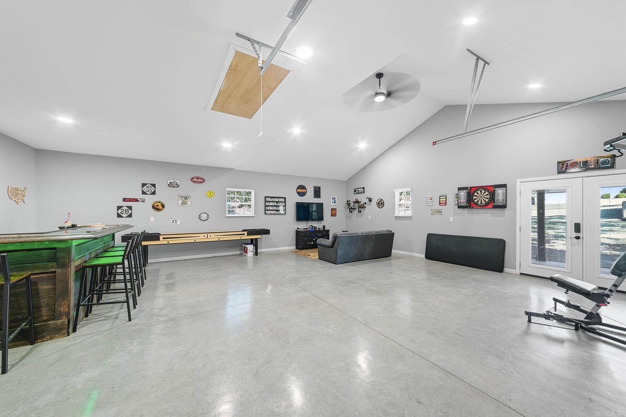 101 Ridge Cove