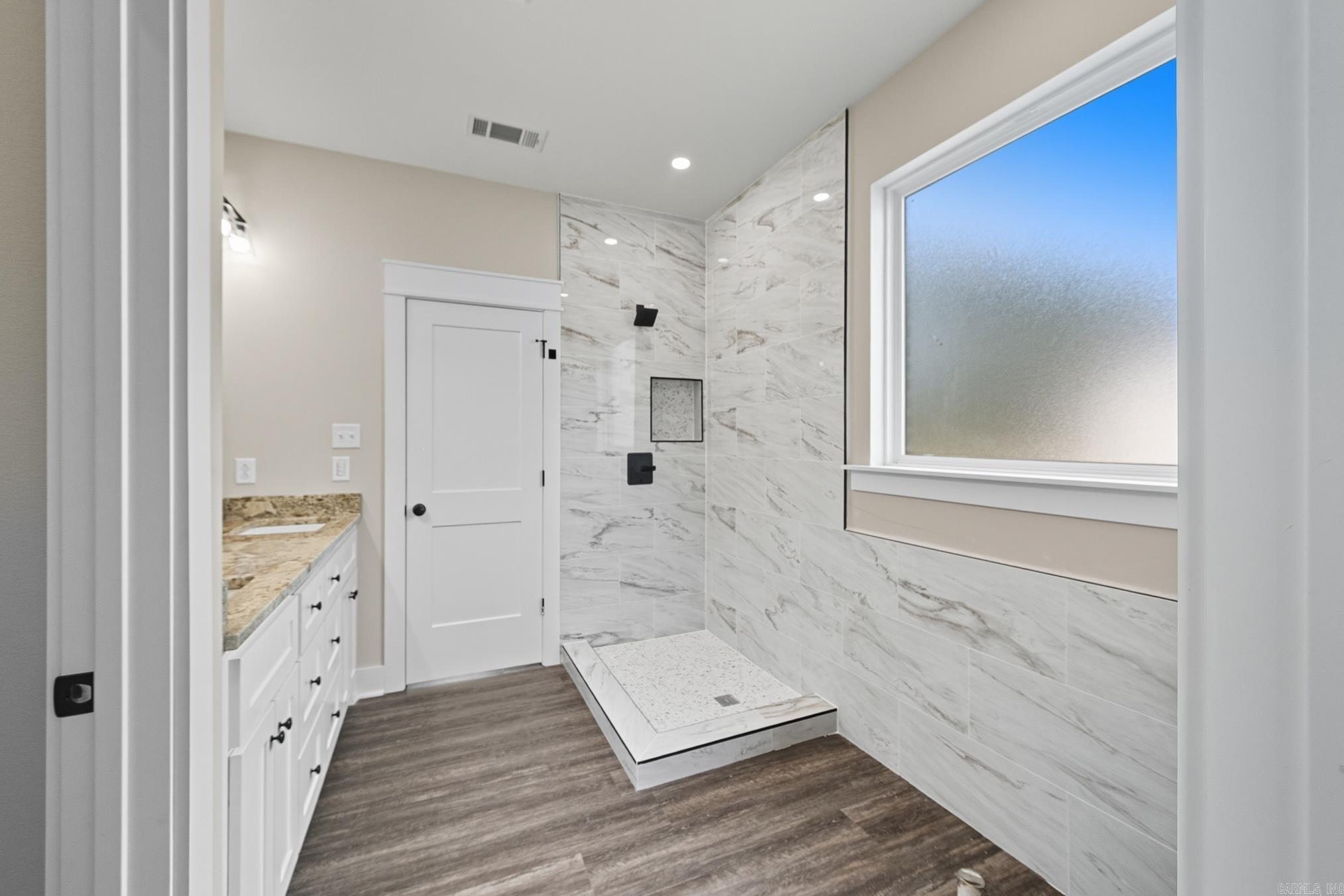 19 Libra Lane