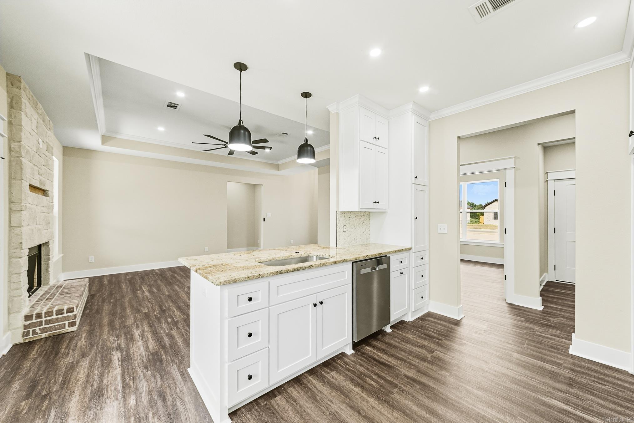 19 Libra Lane