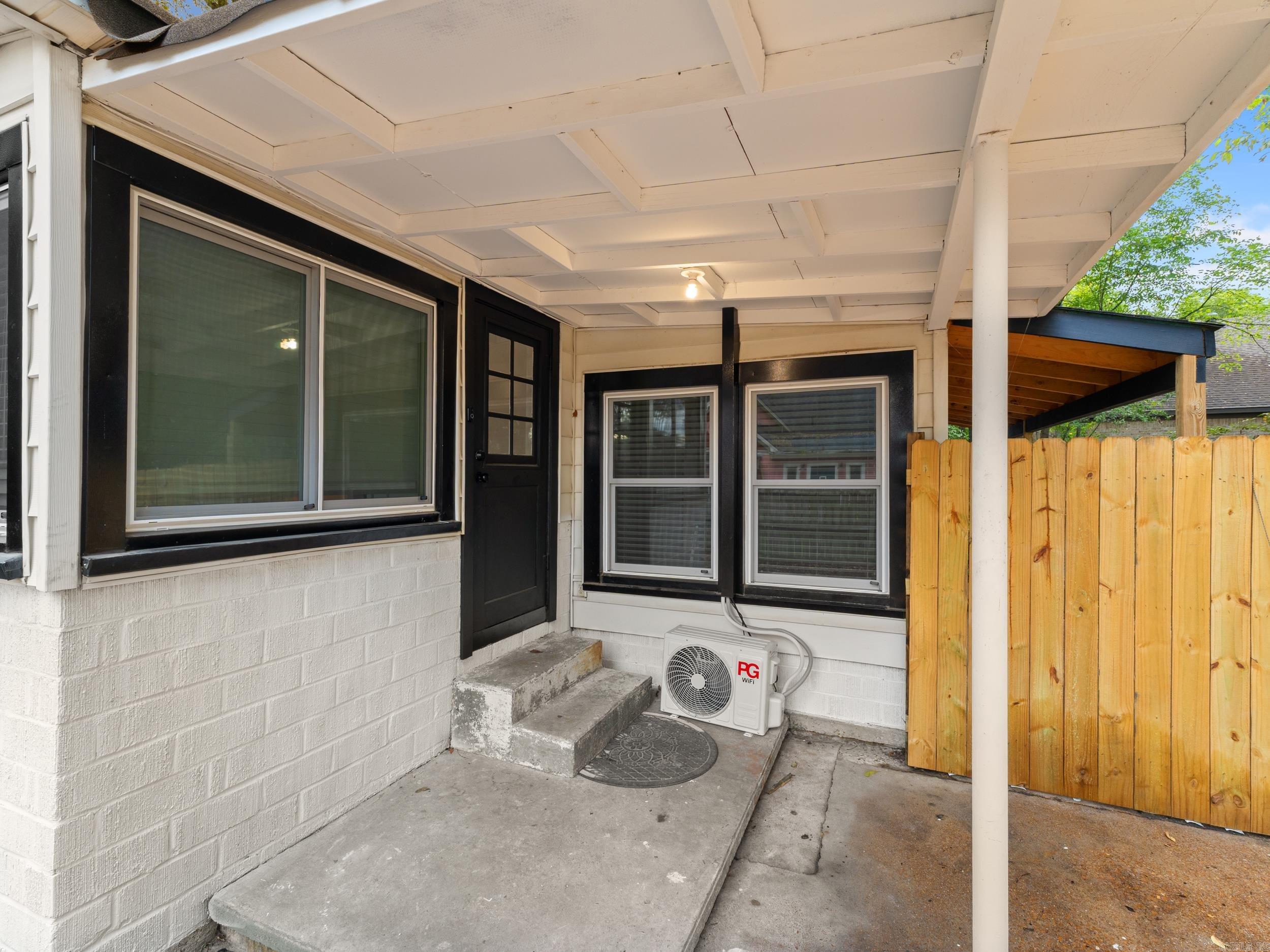 206 N Elm Street