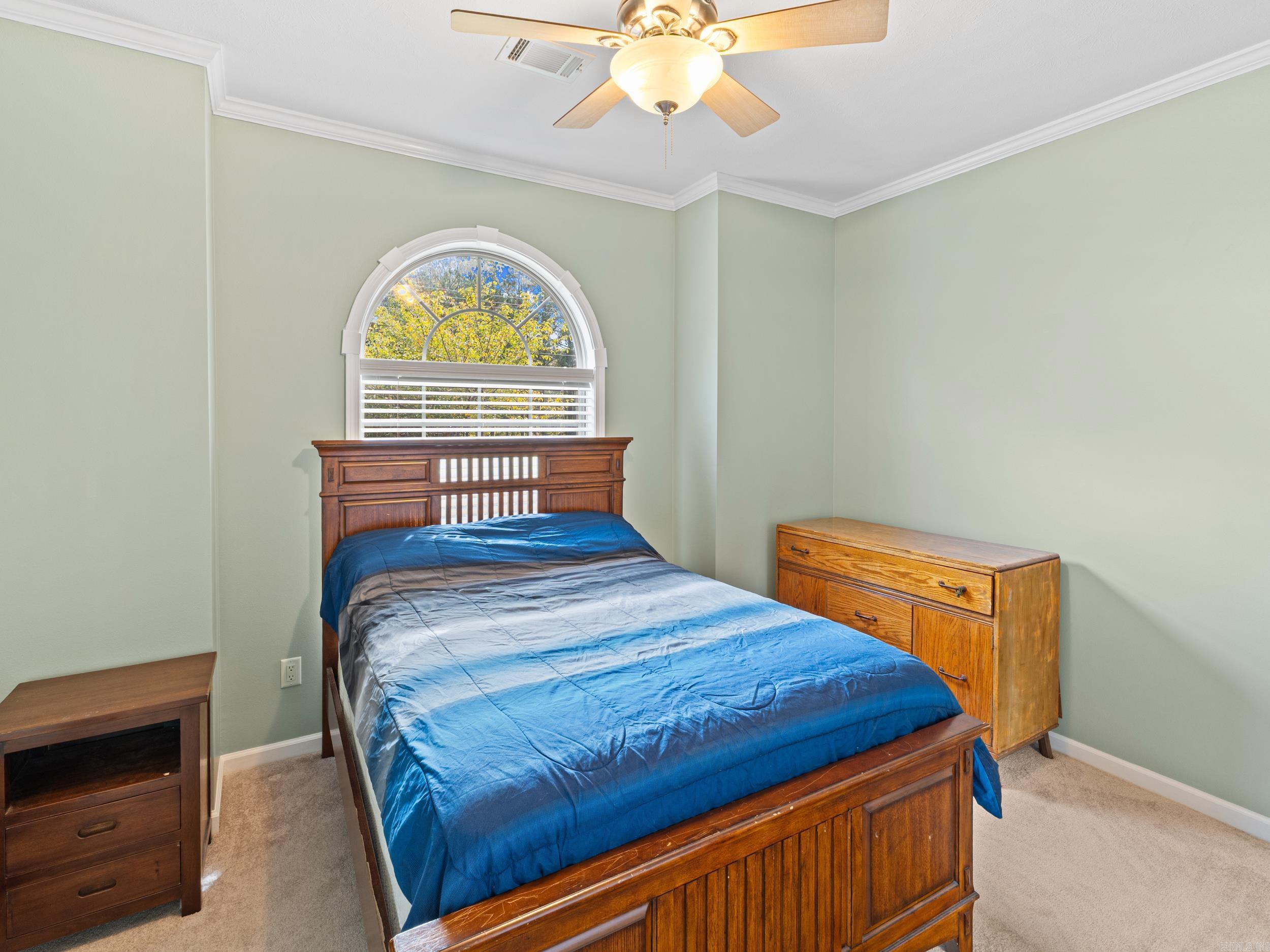 1604 Dogwood Lane