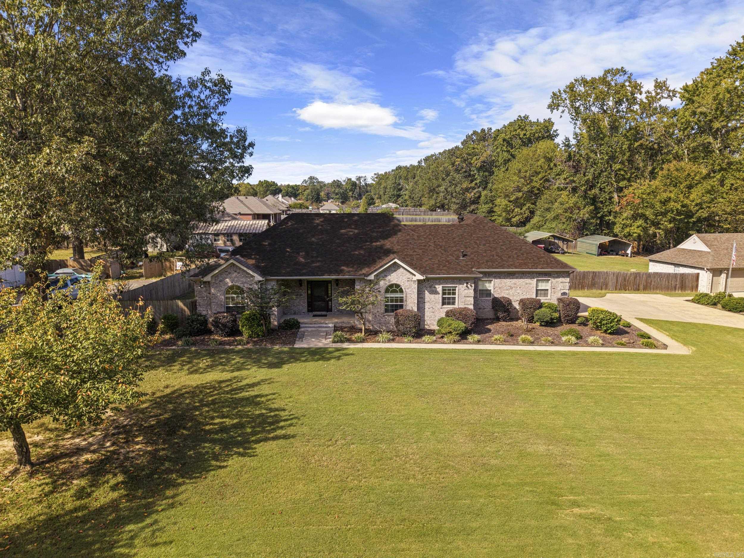 1604 Dogwood Lane
