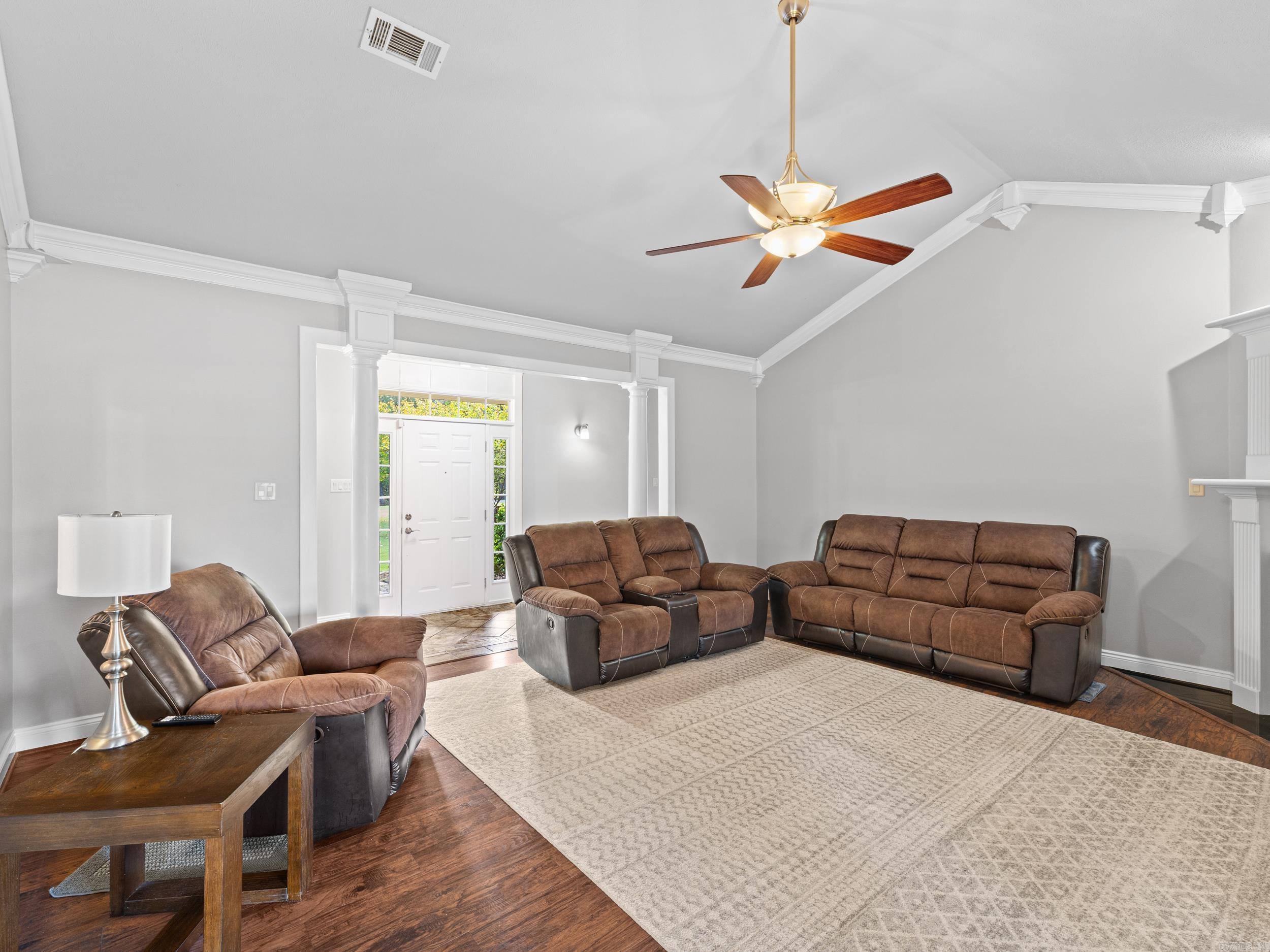 1604 Dogwood Lane