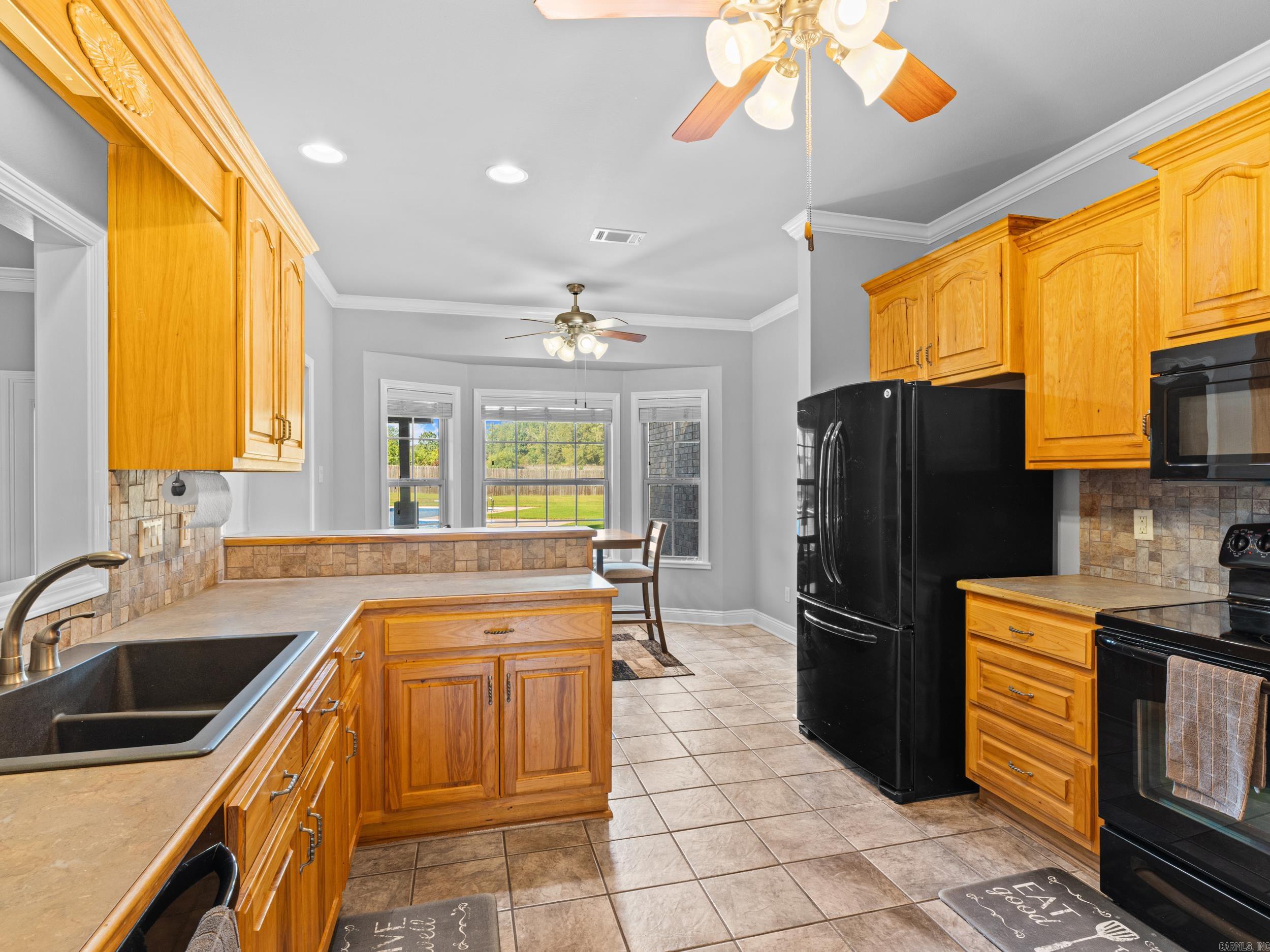 1604 Dogwood Lane