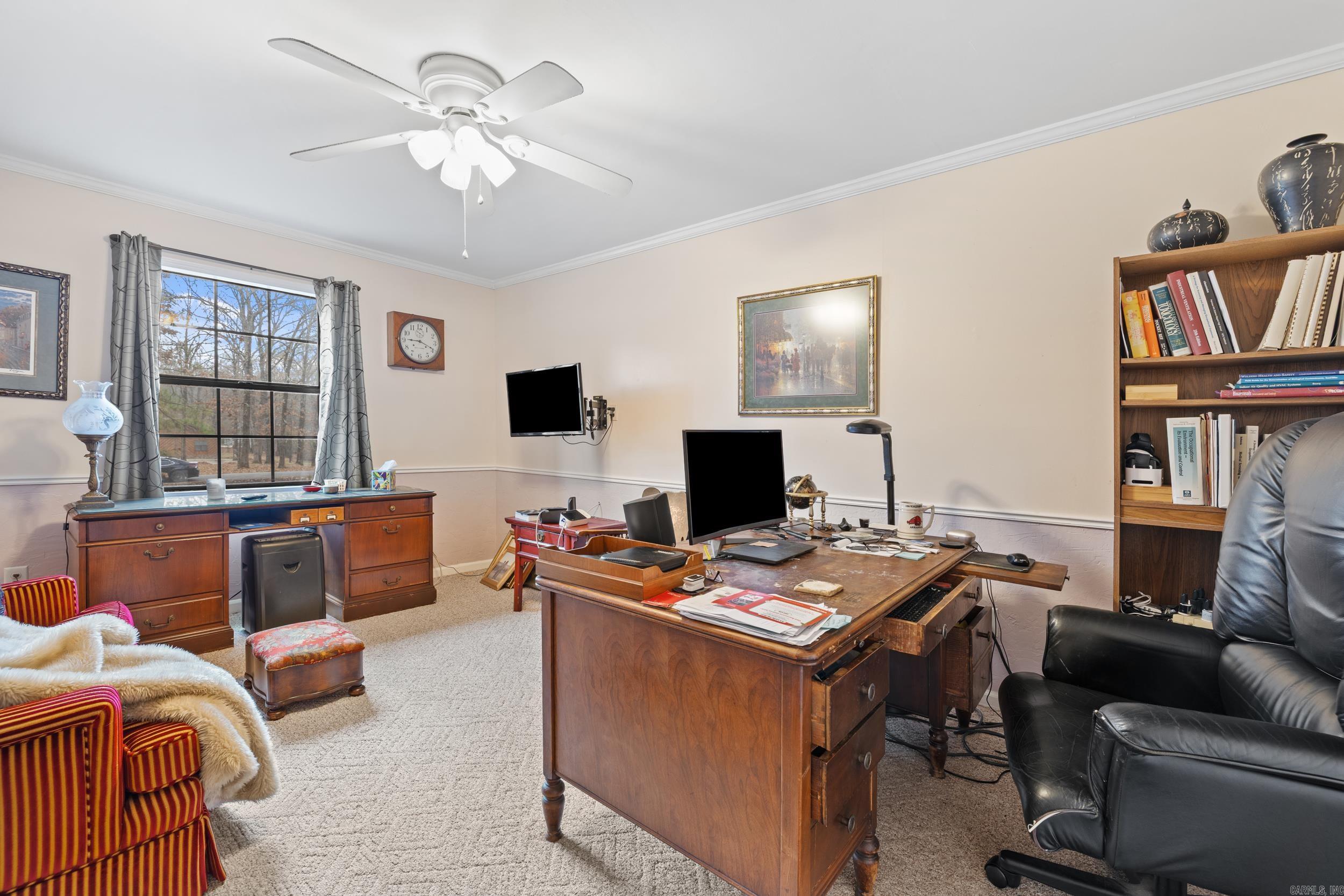 220 N Windwood Heights