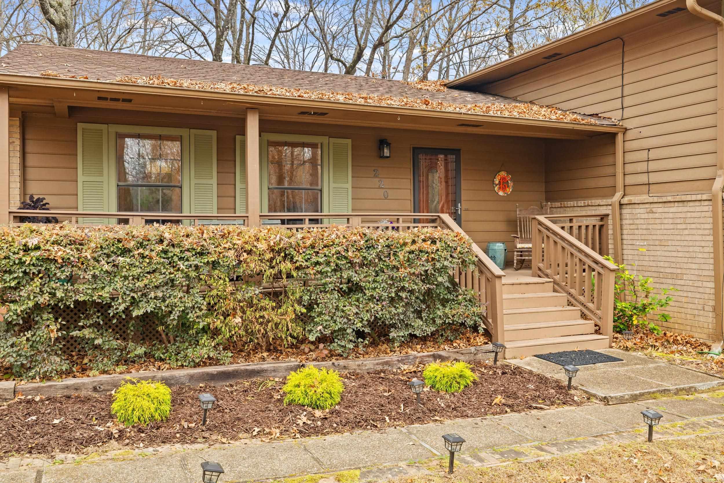 220 N Windwood Heights