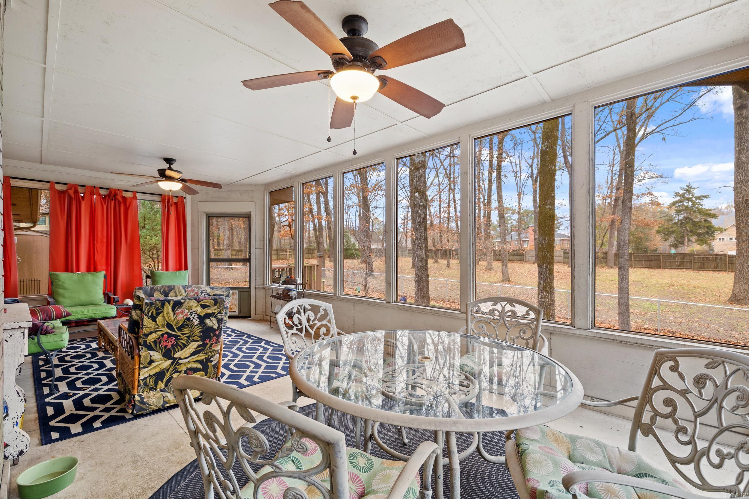 220 N Windwood Heights