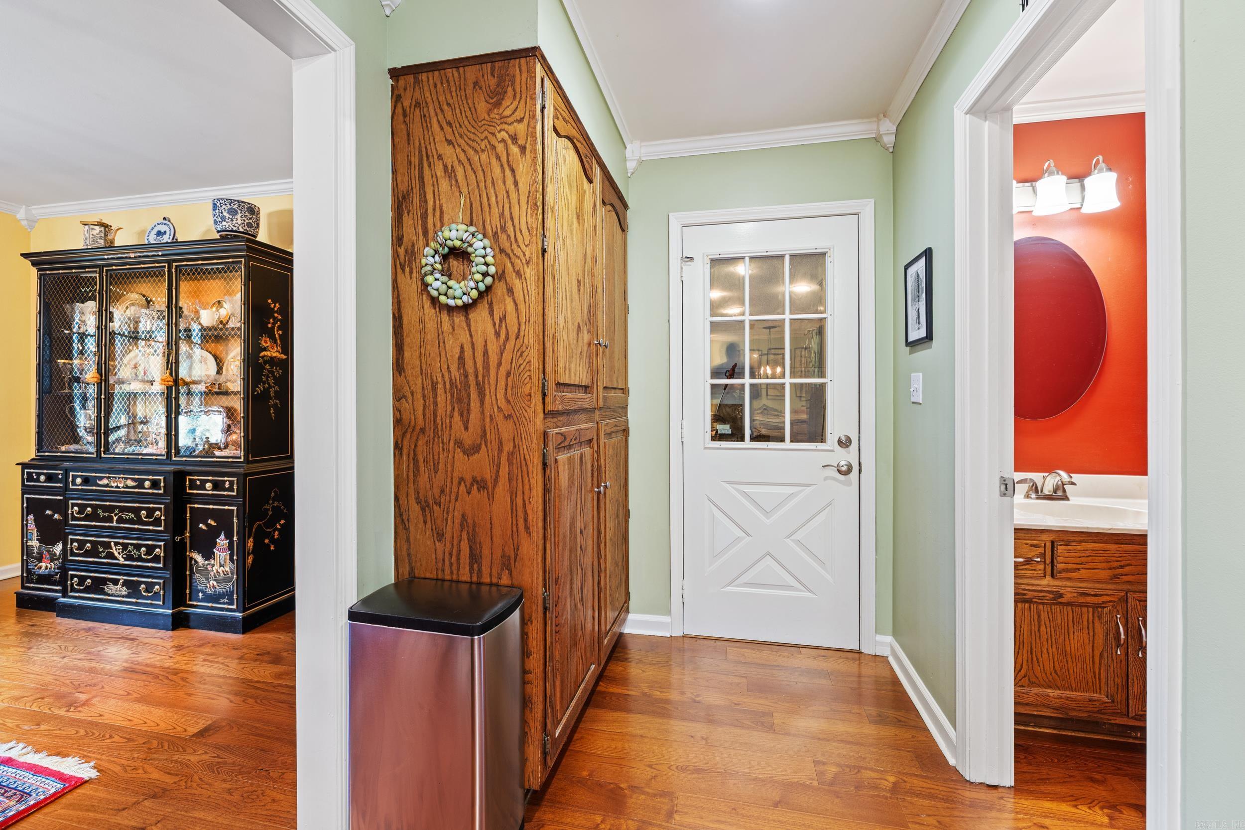 220 N Windwood Heights