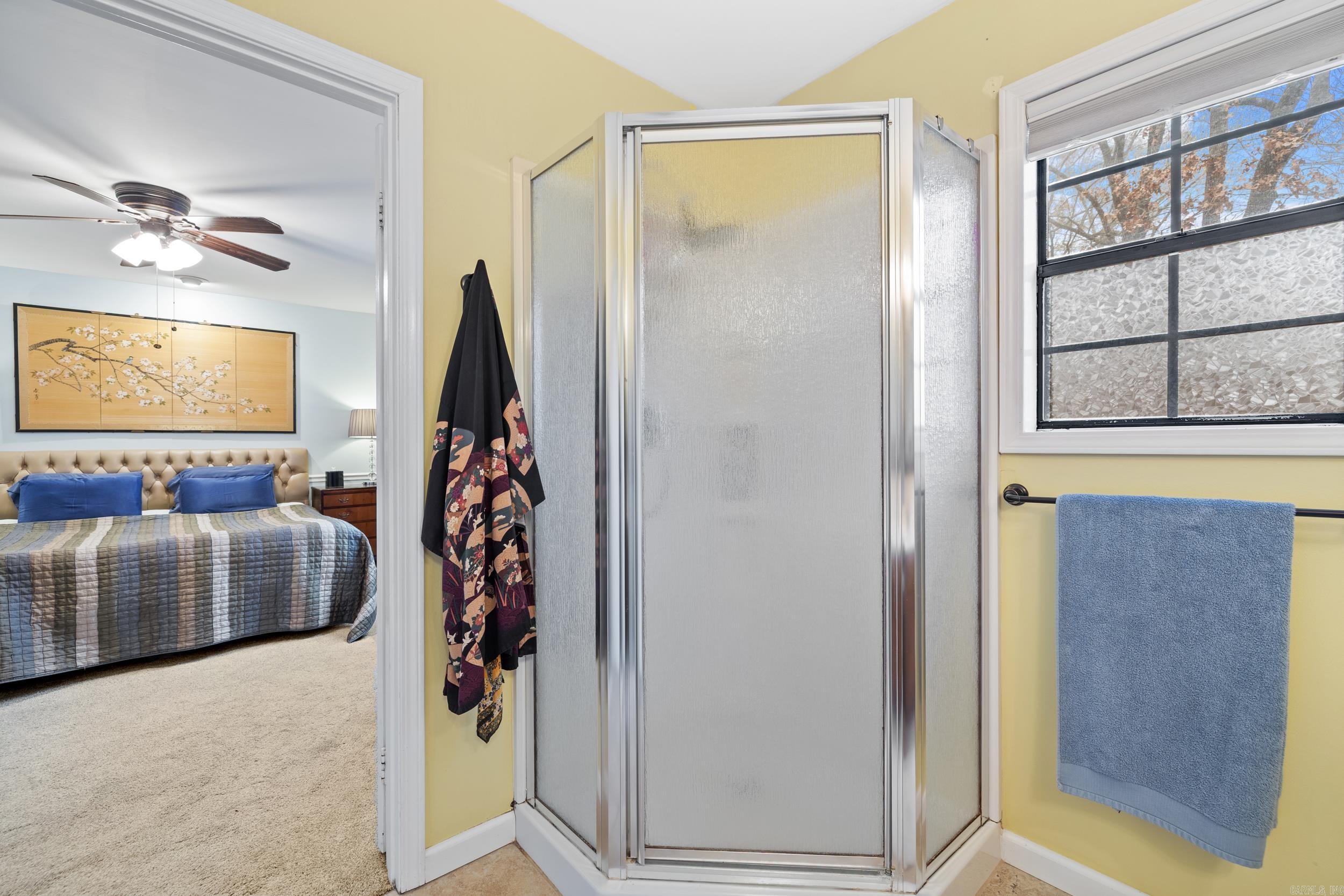 220 N Windwood Heights